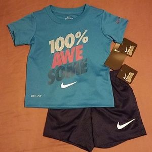 Nike Toddlers 2 Piece Set 2T